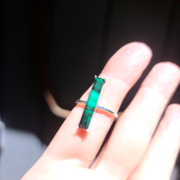 Malachite long baguette sterling silver ring sz7.5 - Picture 3 of 5